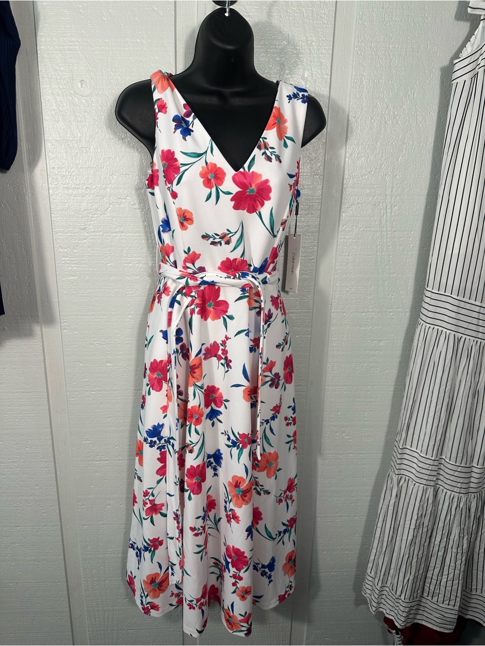 Calvin Klein Floral Sleeveless Dress Size 4 NWT